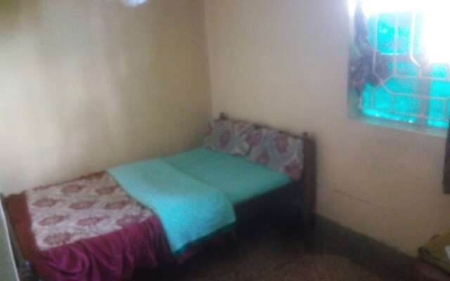 Three Shade Guest House - Adults Only