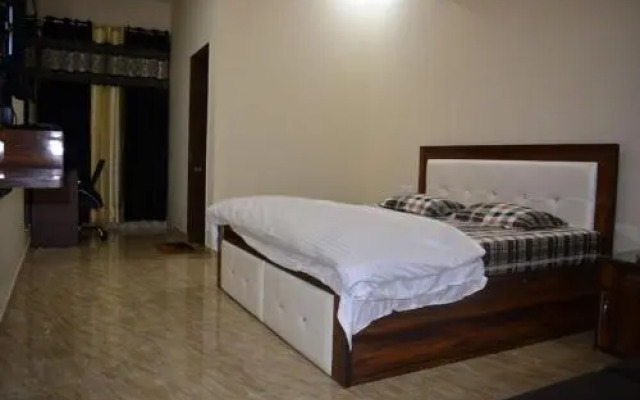 Shivam Lodge
