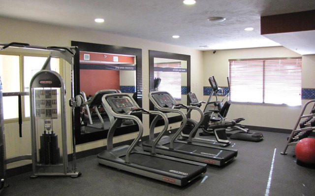 Hampton Inn & Suites Jamestown, ND