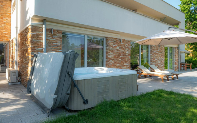 Luxury Apartment Nana