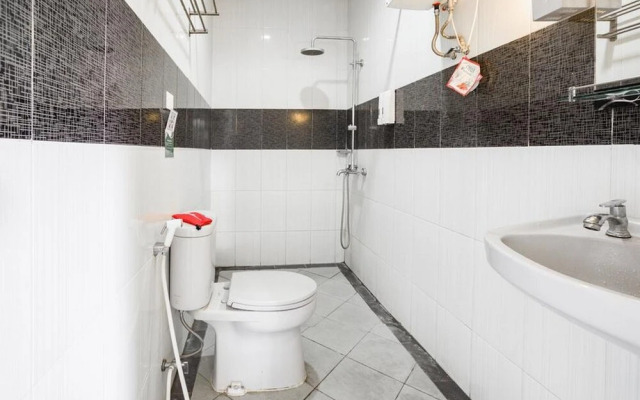 Waroeng Daoen by RedDoorz