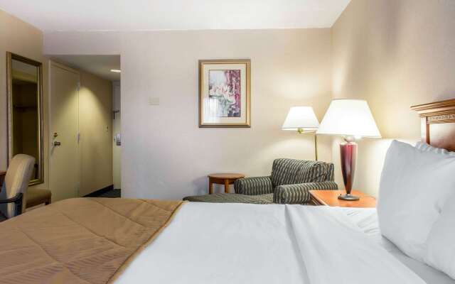 Clarion Hotel & Conference Center