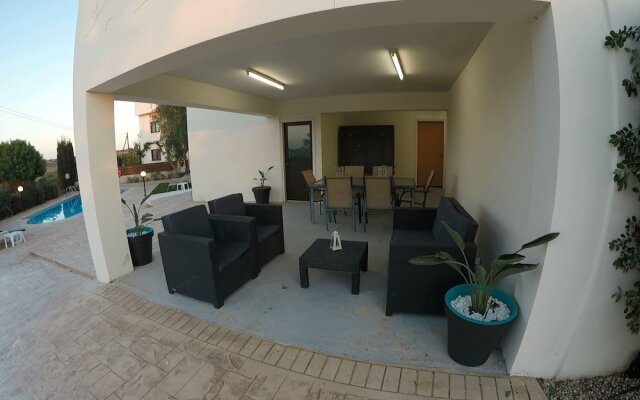 Ikaros Villa