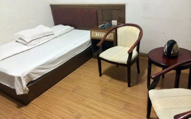 Anmen Golden Holiday Hotel