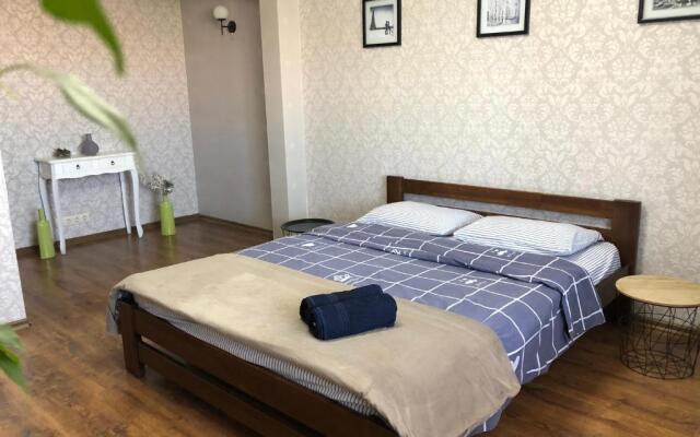 1кім в Центрі,вул.Набережна