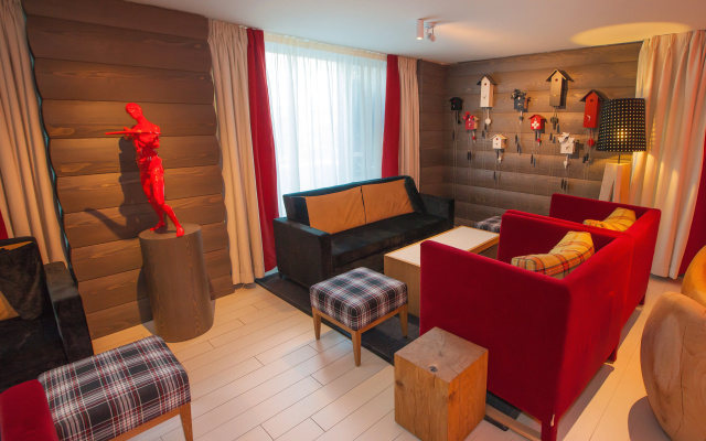 Agora Swiss Night by Fassbind – Lobby – Lausanne