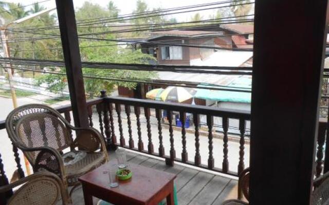 Cheng Backpacker Hostel Boun Ngin