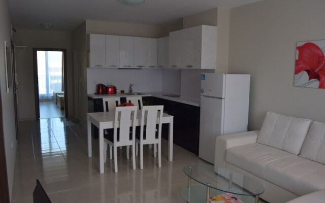 Apartments in Admiral Plaza Aparthotel