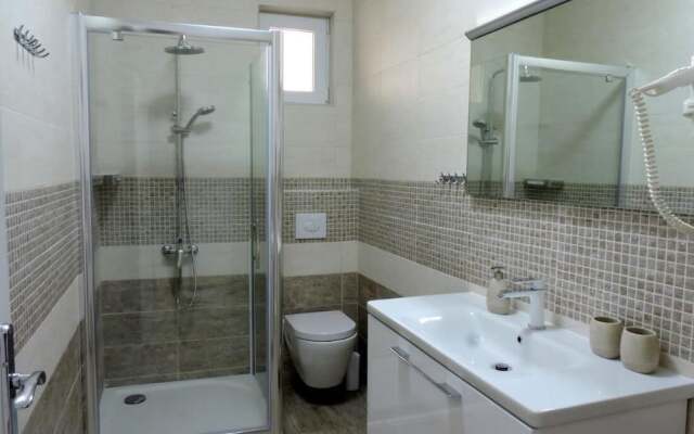 Luxury Beachfront Apartment, Sea Pearl