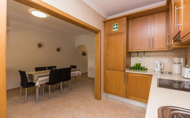 Mira Praia Villa by ALGARVEMANTA