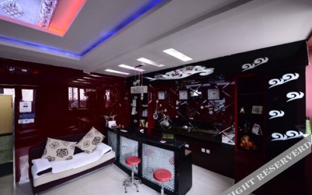 Xianrenge Express Hotel