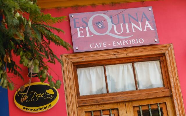 Esquina Elquina Hostal