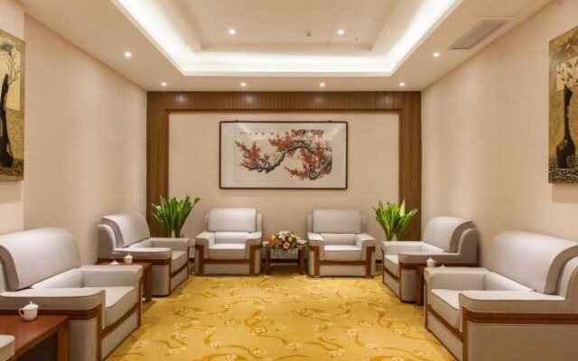 Lijiang Hotel