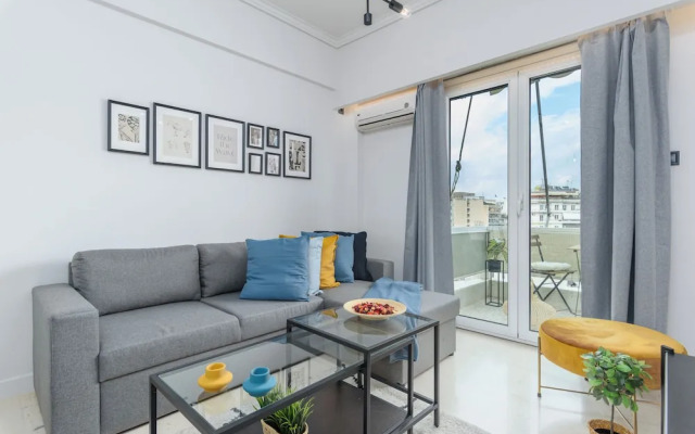 Zeus 2-Bedroom Apt with Acropolis View