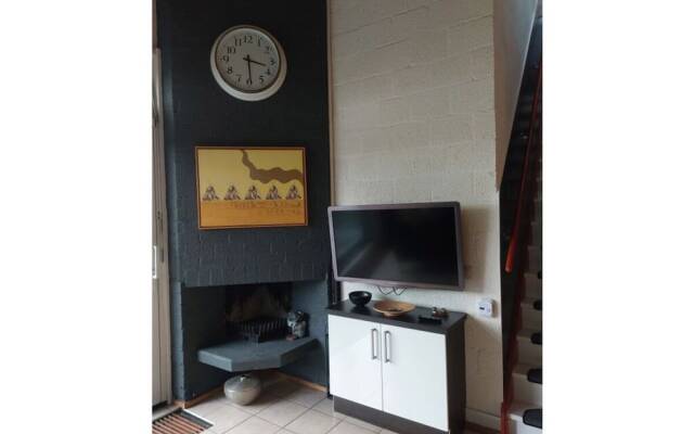 No Title Modern Retreat