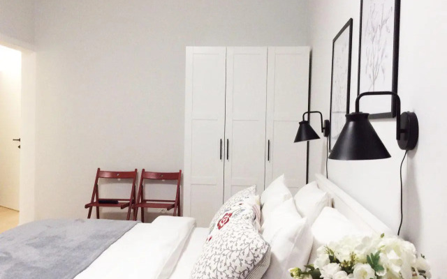 Апартаменты на проспекте Медиков