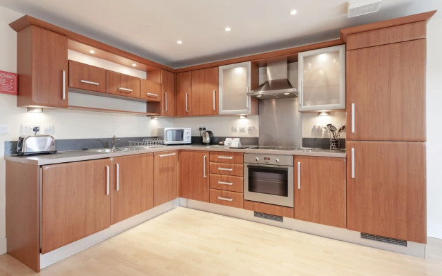 Roomspace Apartments -Central Walk