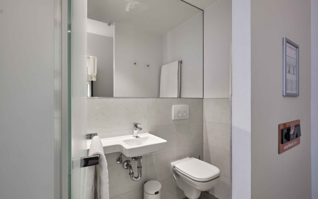 easyHotel Brussels City Centre