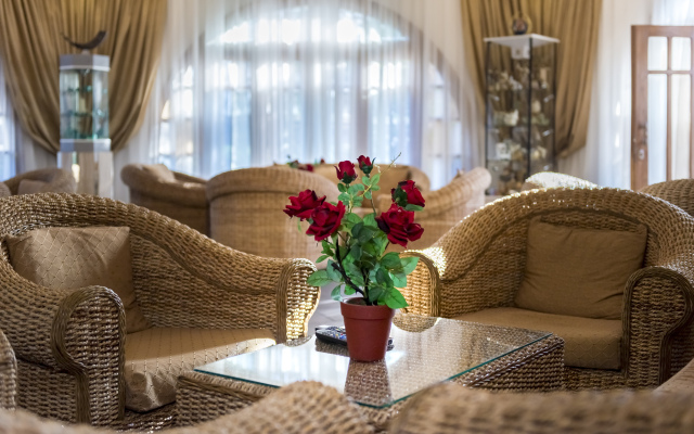 Gaia Garden Hotel