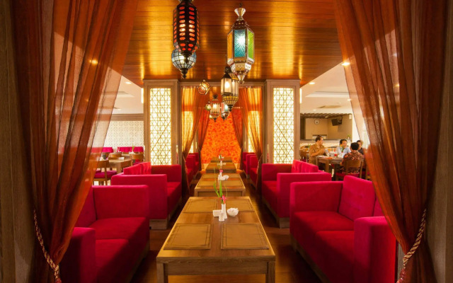 Lombok Raya Hotel