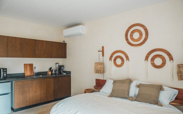Condo Ophelia by mYYc