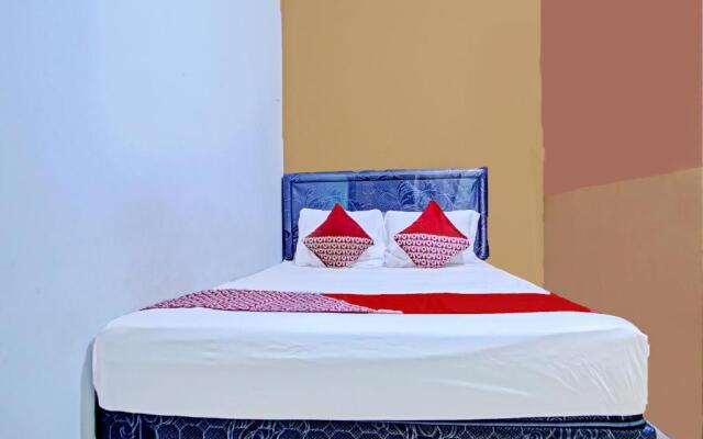 OYO 90476 Iksan Homestay Syariah