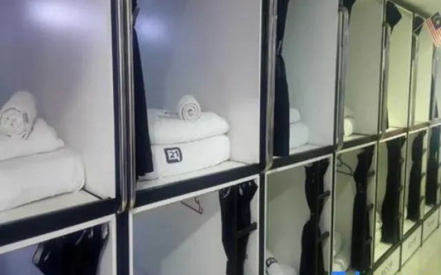 Oyo 91036 J Capsule Hotel @ Jalan Bukit Bintang