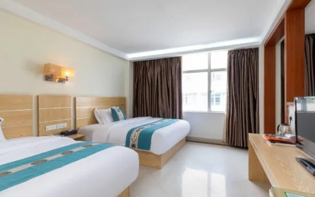 Holiday Hotel