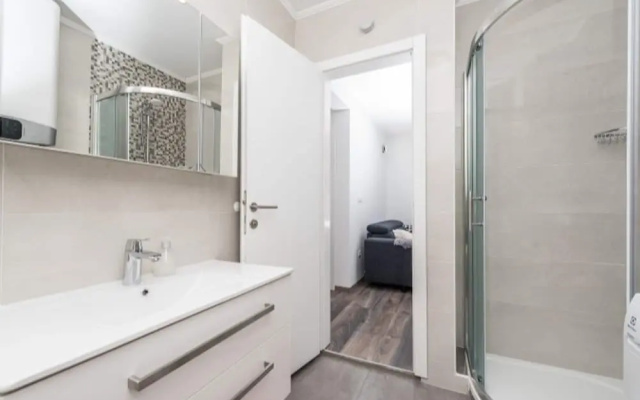 Lovely Apartment in Pakostane With Terrace