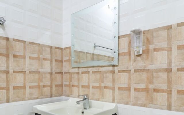 OYO 46349 Malaya House