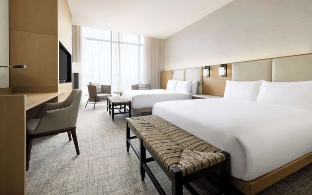 Hotel Santiago, Curio Collection by Hilton