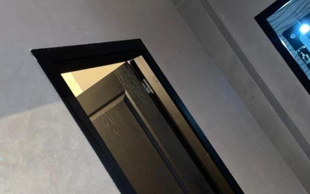 Appartement Moderne o6 3 7 7o 23 36