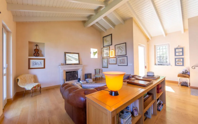 Paradis Relais Pool View EV Recharge