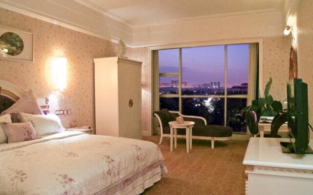 Pacific International Hotel