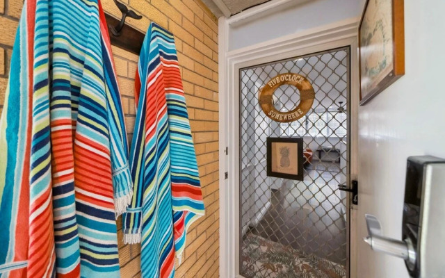 Beachfront Burleigh Getaway