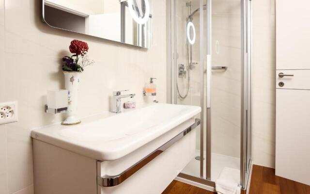 Al Ciani Balcony Suite