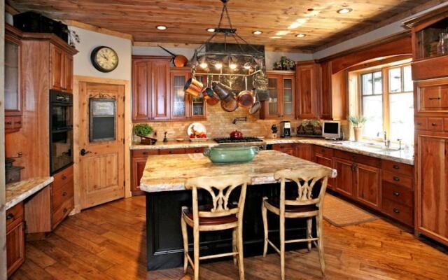 Pine Hollow by Stewart Mountain Lodging