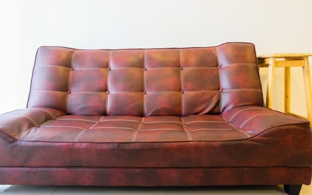 1BR Apartment with Sofa Bed at The H Residence