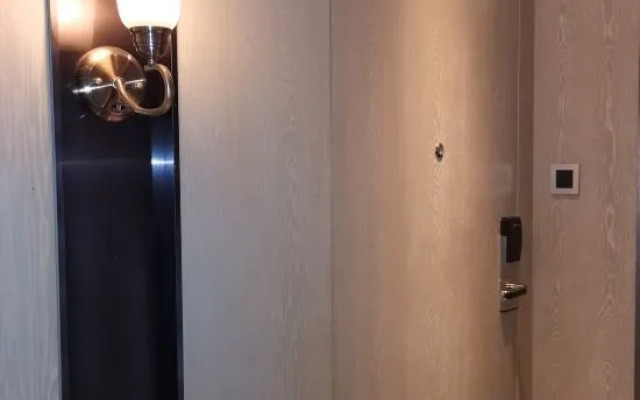 Yiyuan Lanbao Hotel Lingshui