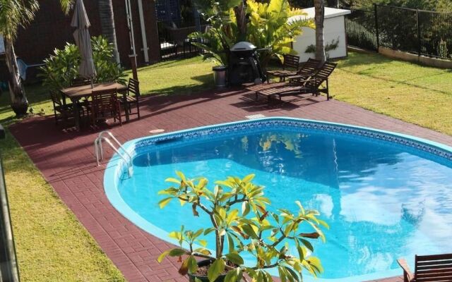 Whale Motor Inn and Restaurant