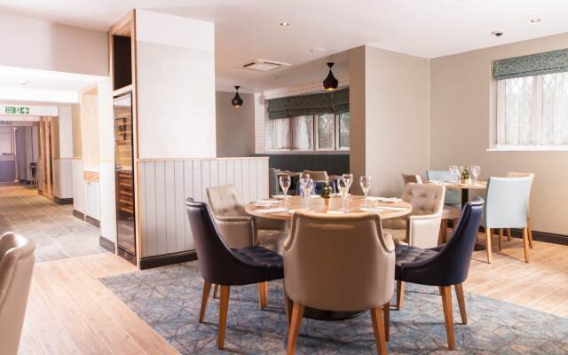 Elite Venue Selection Felbridge - Gatwick