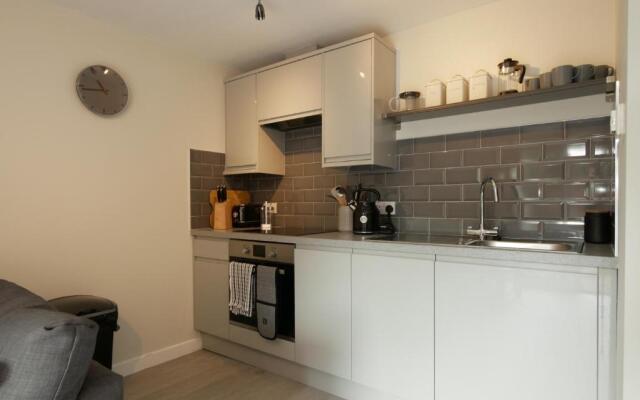 Crewe Short Lets 8 Victoria Court, Crewe