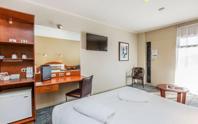Tonsley Hotel