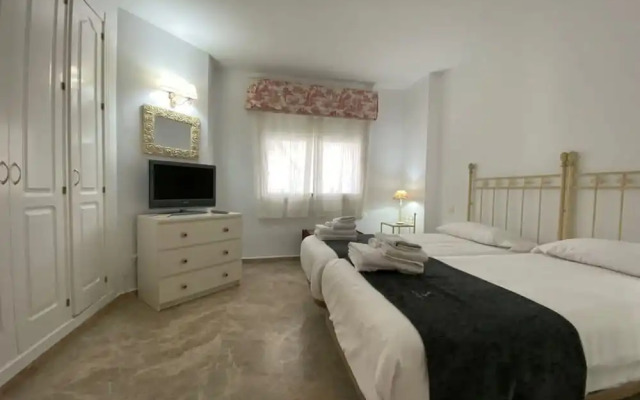 2 Bedroom With Pool View F-7