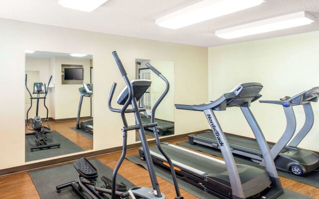 Suburban Extended Stay Hotel Lewisville