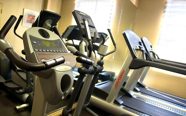Holiday Inn Hotel & Suites Mississauga by IHG