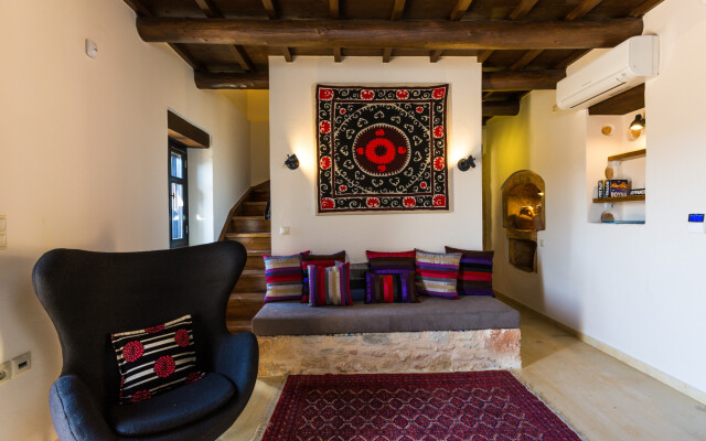 ERONDAS Cretan Country Villas