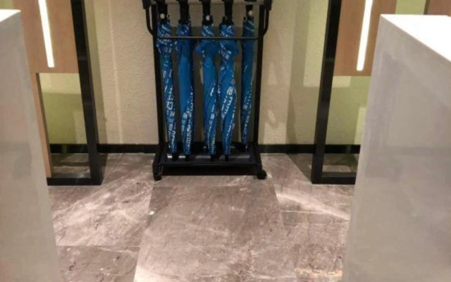 Gefei Hotel (Wuhan International Expo Center Branch)