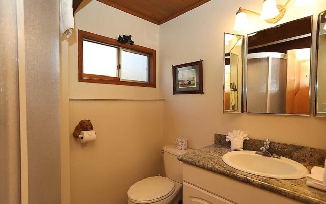 Bear Tree Hideaway 1510 by RedAwning