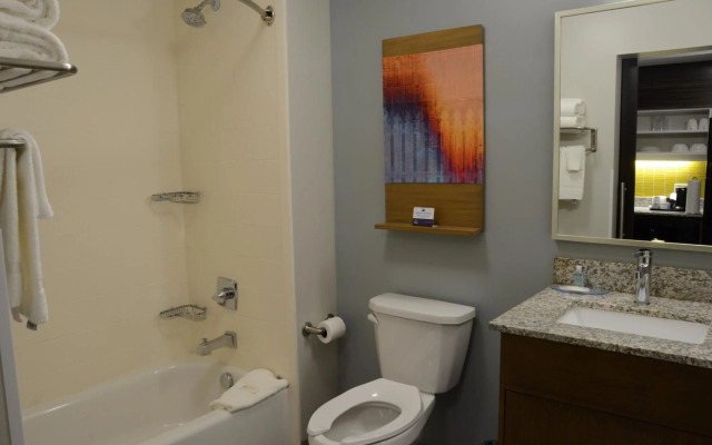 MainStay Suites Bowling Green North